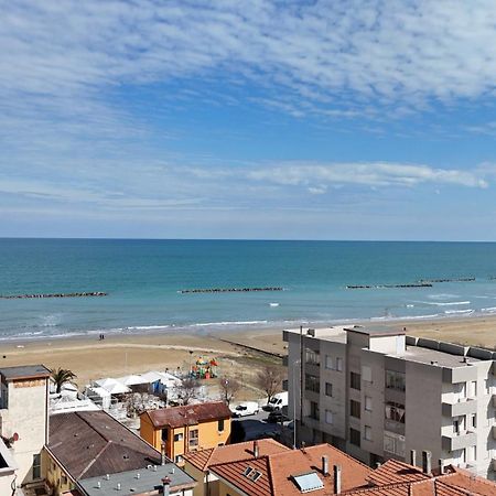 Se041 - Senigallia, Quadrilocale Accessoriato A 150Mt Dal Mare Kültér fotó
