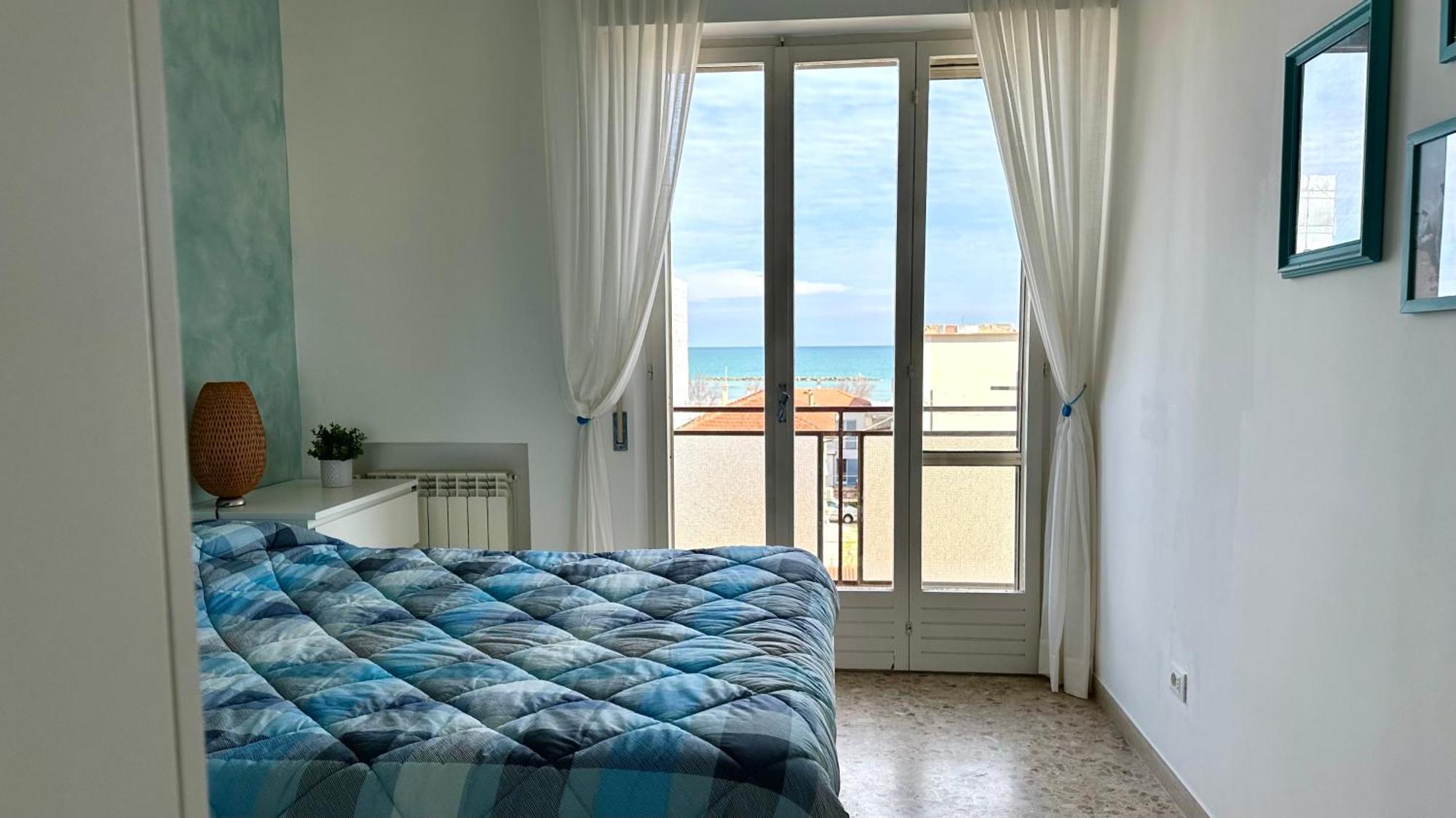 Se041 - Senigallia, Quadrilocale Accessoriato A 150Mt Dal Mare Kültér fotó