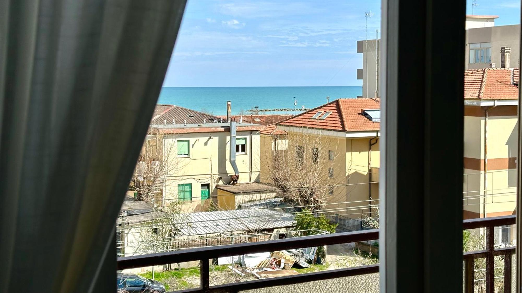 Se041 - Senigallia, Quadrilocale Accessoriato A 150Mt Dal Mare Kültér fotó